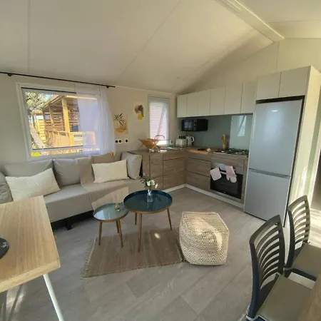 Кемпинг L'arbre Perche Сен-Рафаэль